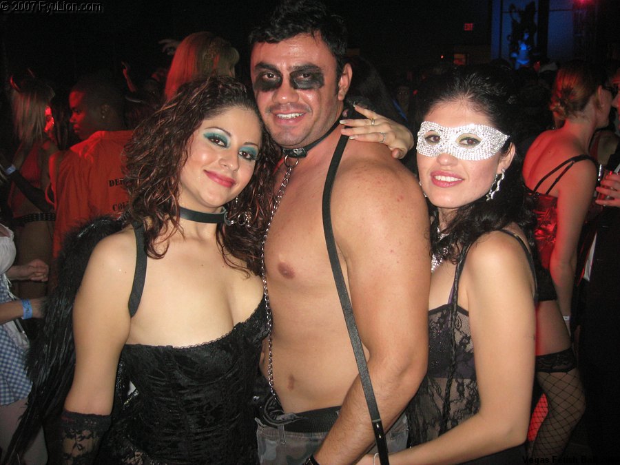 Vegas Fetish Ball Halloween Party Pics img_0437