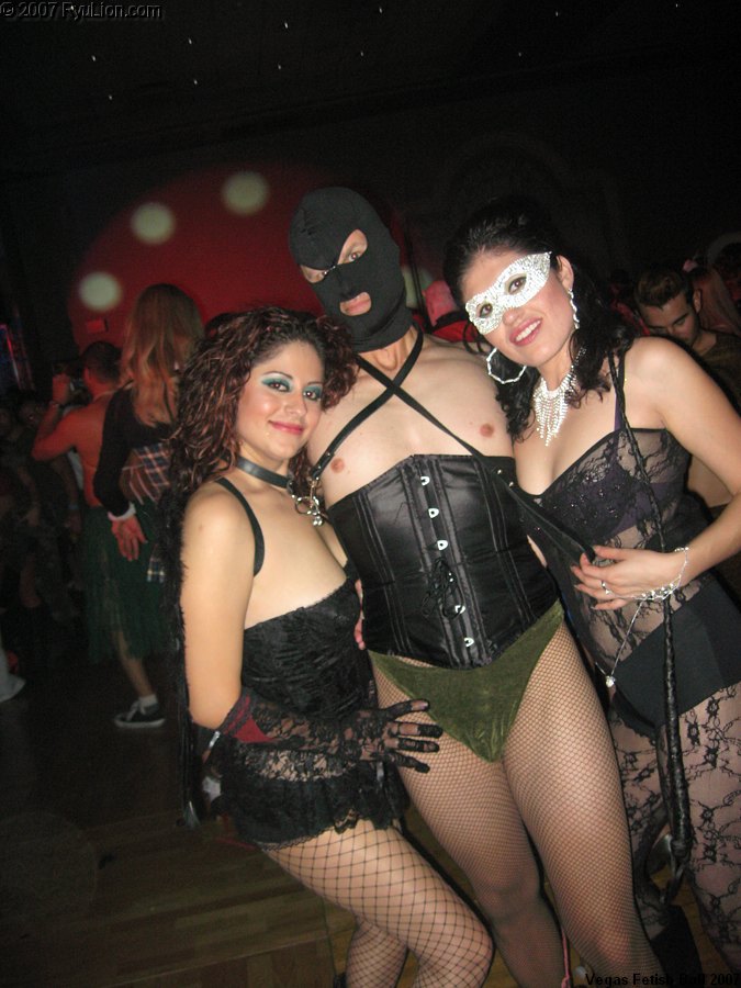 Vegas Fetish Ball Halloween Party Pics img_0441