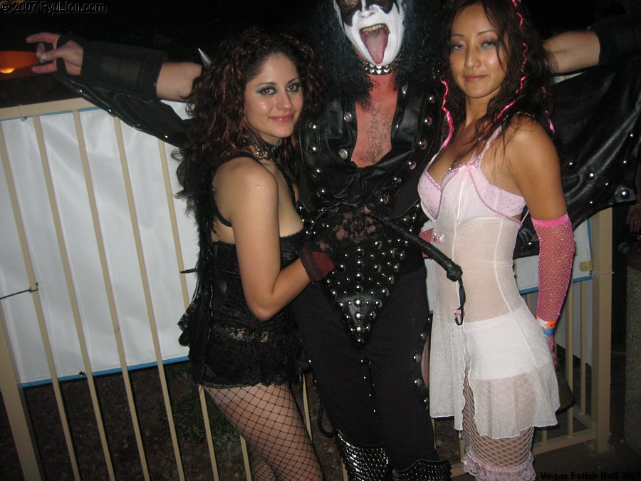 Vegas Fetish Ball Halloween Party Pics img_0464